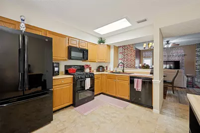 5651 Centeridge Drive, Dallas, TX 75249 - Photo 10