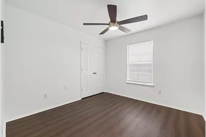 221 Los Angeles Drive, Glenn Heights, TX 75154 - Photo 24