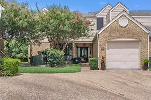 215 Cimarron Trail, Irving, TX 75063 - Photo 1