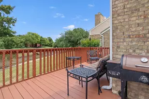 215 Cimarron Trail, Irving, TX 75063 - Photo 28