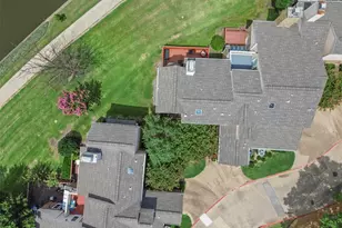 215 Cimarron Trail, Irving, TX 75063 - Photo 36