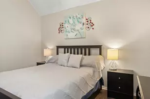 215 Cimarron Trail, Irving, TX 75063 - Photo 18