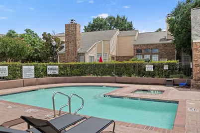 215 Cimarron Trail #1, Irving, TX 75063 - Photo 32