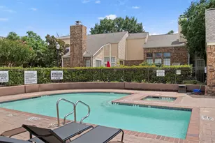 215 Cimarron Trail, Irving, TX 75063 - Photo 32