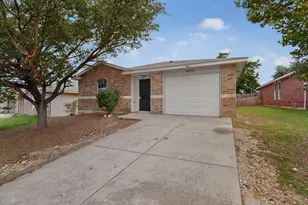 4805 Jesus Maria Ct, Dallas, TX 75236 - Photo 2