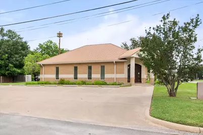 2220 W 2nd Avenue, Corsicana, TX 75110 - Photo 4
