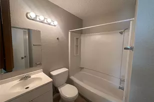 9447 Olde Towne Row, Dallas, TX 75227 - Photo 18