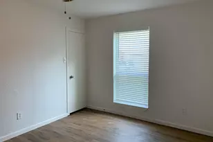 3901 Bois D Arc St, Greenville, TX 75401 - Photo 10