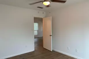 3901 Bois D Arc St, Greenville, TX 75401 - Photo 8