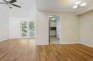 16301 Ledgemont Ln, Addison, TX 75001 - Photo 8