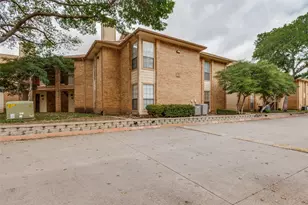 16301 Ledgemont Ln, Addison, TX 75001 - Photo 1