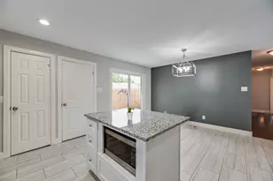 6742 Hialeah Dr, Dallas, TX 75214 - Photo 10