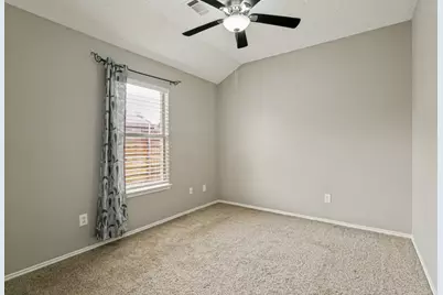 2066 Heather Glen Drive, Lewisville, TX 75067 - Photo 12
