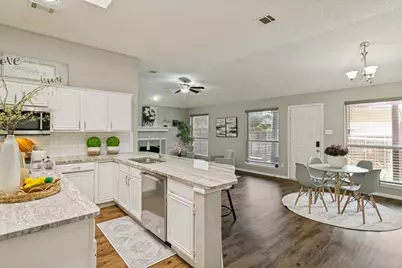 2066 Heather Glen Drive, Lewisville, TX 75067 - Photo 6