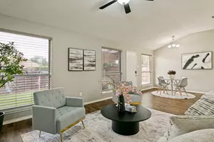 2066 Heather Glen Dr, Lewisville, TX 75067 - Photo 4