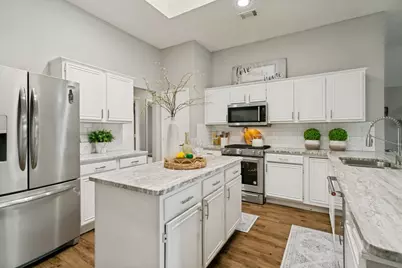 2066 Heather Glen Drive, Lewisville, TX 75067 - Photo 8