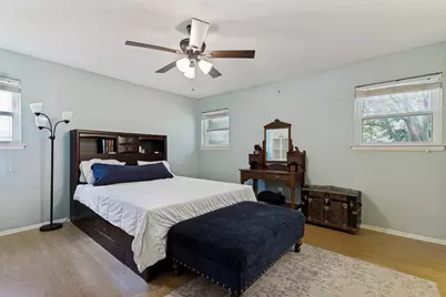 1121 W Redbud Drive, Hurst, TX 76053 - Photo 10