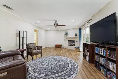 1121 W Redbud Drive, Hurst, TX 76053 - Photo 6