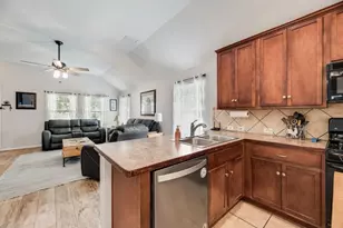 13708 Trail Break Dr, Fort Worth, TX 76052 - Photo 12