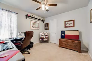 13708 Trail Break Dr, Fort Worth, TX 76052 - Photo 24