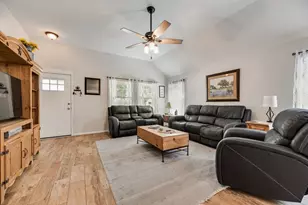 13708 Trail Break Dr, Fort Worth, TX 76052 - Photo 6