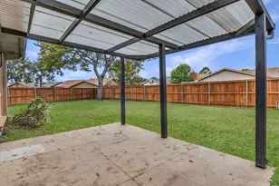 1912 Primrose, Carrollton, TX 75007 - Photo 20