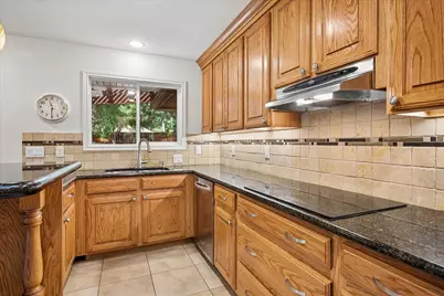 117 Meadowglen Circle, Coppell, TX 75019 - Photo 10