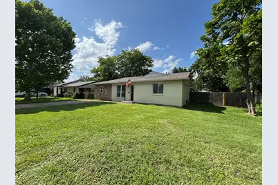 1821 Sandy Lane, Mesquite, TX 75149 - Photo 2