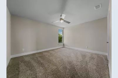 614 N M L King Jr Boulevard, Grand Prairie, TX 75050 - Photo 20