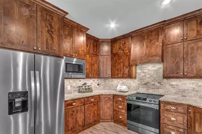 129 Oak Springs Loop, Mabank, TX 75147 - Photo 10