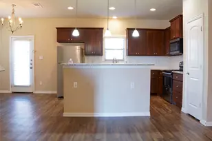4920-4922 Villas Dr, Sanger, TX 76266 - Photo 4