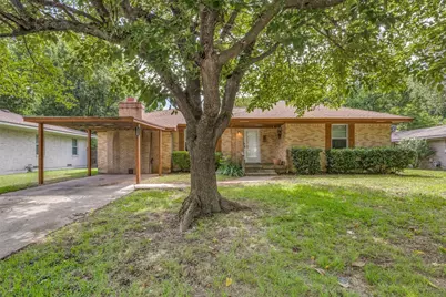 1306 Magnolia Street, Gainesville, TX 76240 - Photo 1