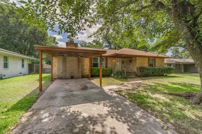 1306 Magnolia Street, Gainesville, TX 76240 - Photo 4