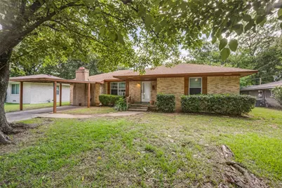 1306 Magnolia Street, Gainesville, TX 76240 - Photo 2