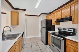 10320 Carolina Oaks Dr, Dallas, TX 75227 - Photo 6