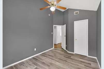 10320 Carolina Oaks Drive, Dallas, TX 75227 - Photo 14