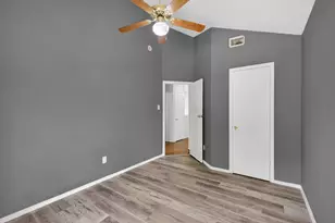 10320 Carolina Oaks Dr, Dallas, TX 75227 - Photo 14