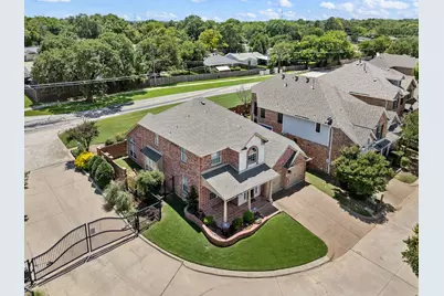 5047 Toftrees Drive, Arlington, TX 76016 - Photo 4