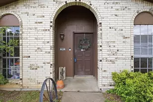 701 N Douglas Ave, Cleburne, TX 76033 - Photo 4