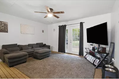 701 N Douglas Avenue, Cleburne, TX 76033 - Photo 6