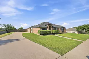 1530 Sunnydale Dr, Midlothian, TX 76065 - Photo 2