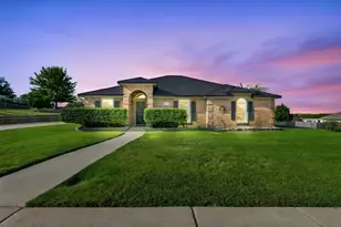 1530 Sunnydale Dr, Midlothian, TX 76065 - Photo 2