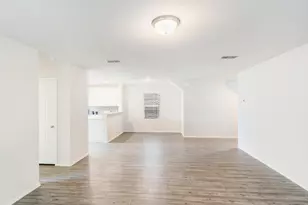 405 Glendale Rd, Van Alstyne, TX 75495 - Photo 6