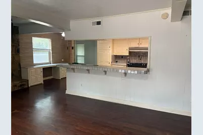 9916 Fieldcrest Drive, Dallas, TX 75238 - Photo 8