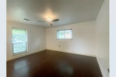 9916 Fieldcrest Drive, Dallas, TX 75238 - Photo 14