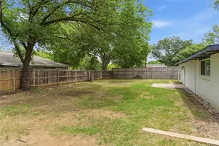 610 Galbraith St, Lake Dallas, TX 75065 - Photo 30