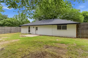 610 Galbraith St, Lake Dallas, TX 75065 - Photo 28