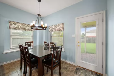 6222 St Leonard Drive, Arlington, TX 76001 - Photo 12