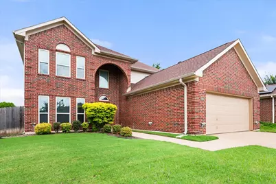 6222 St Leonard Drive, Arlington, TX 76001 - Photo 2