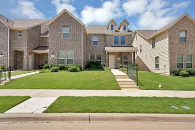 422 Milverton Drive, Fort Worth, TX 76036 - Photo 2
